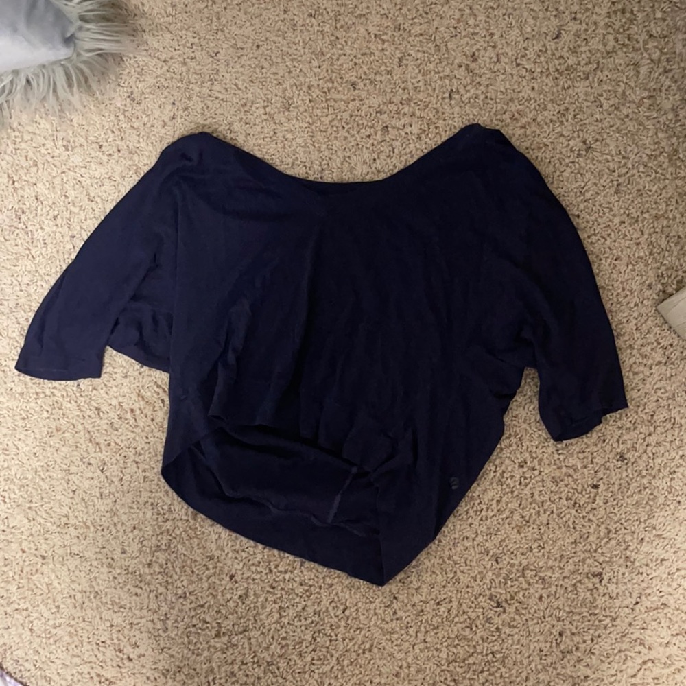 Lululemon top